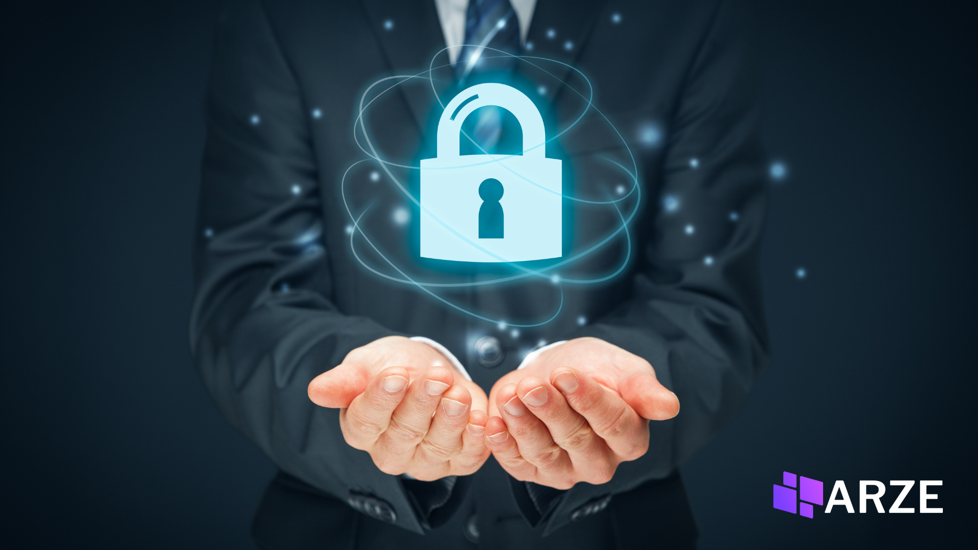 sercurityArze Magic padlock in the hands of an entrepreneur